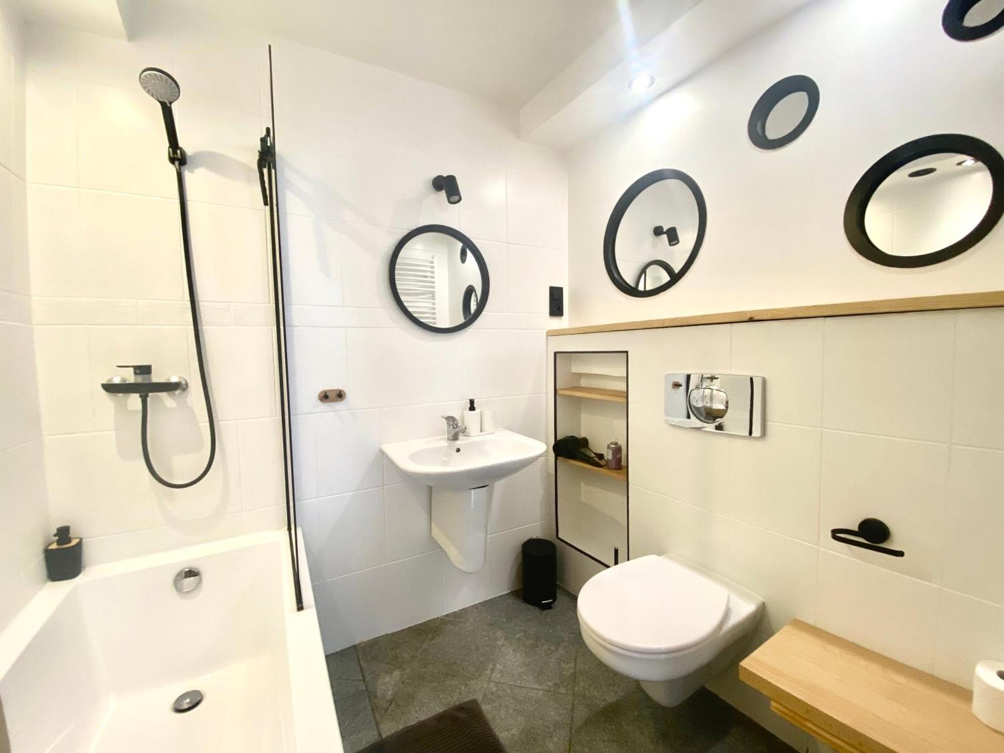 93 M2 Rynek Kino Na Dachu Self Check-In Apartment Wrocław Exterior foto